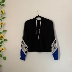 No Boundries worldwide long sleeve